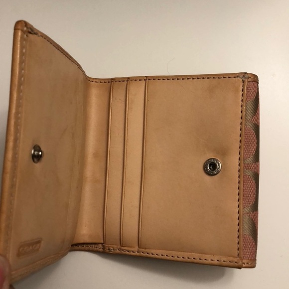 Coach pink/khaki signature wallet - Picture 2 of 4